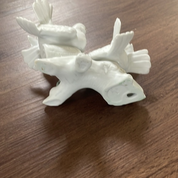 Porcelain Home Interior Dove and pigeon Art - Picture 4 of 4